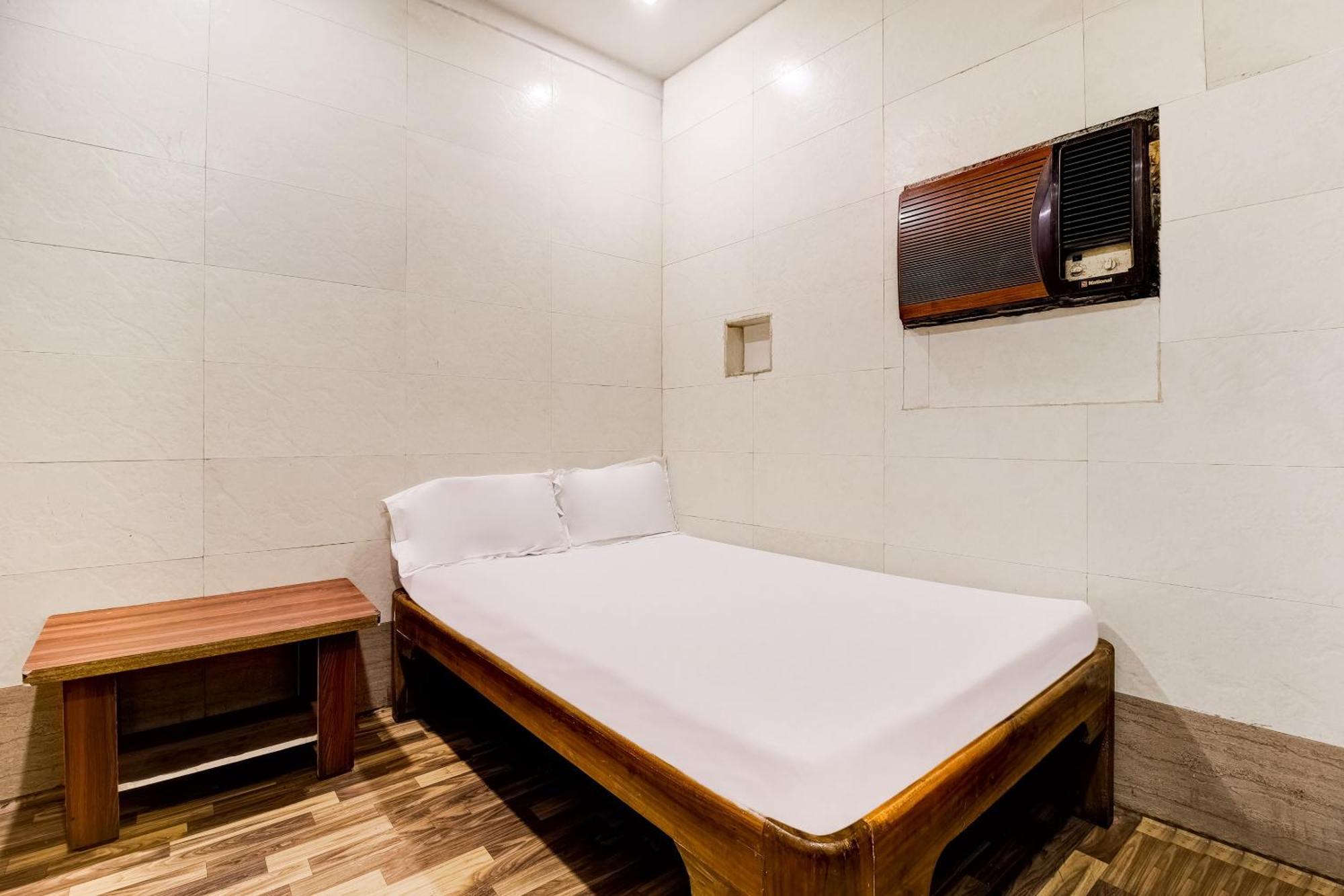 Hotel O Sargam Lodging And Boarding Ulhasnagar Bagian luar foto